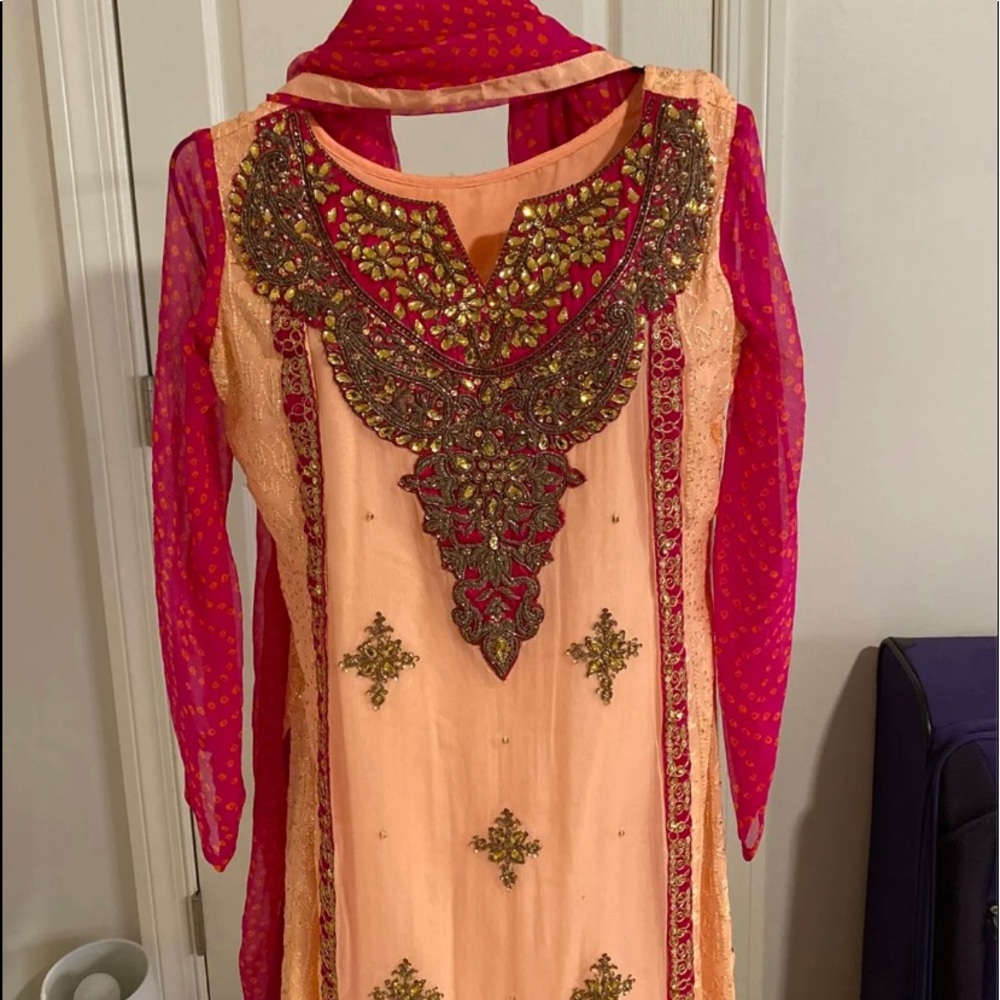 Pink Bandini Shalwar Kameez